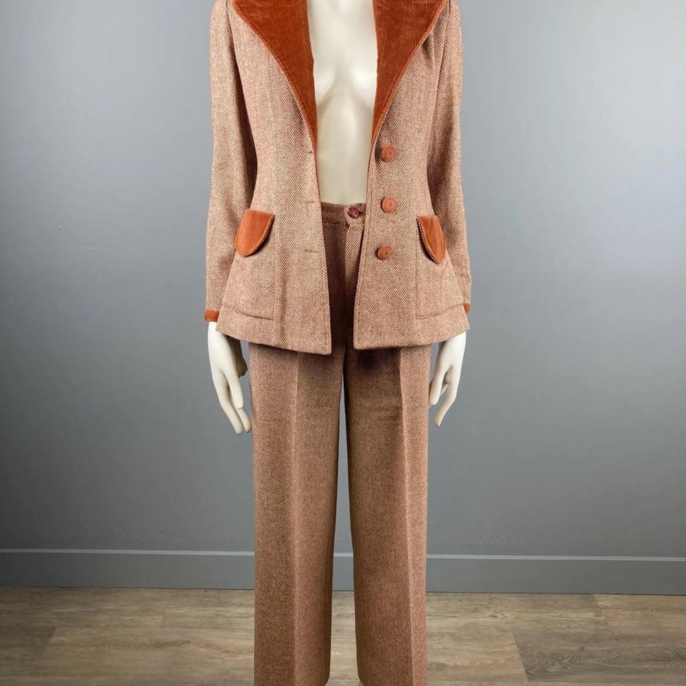 Classic Vintage 1970s Corduroy Tan and Brown Tailored Fit Wool Suit - Picture 7 of 10